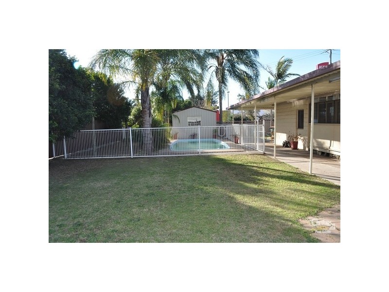 89 George, Singleton NSW 2330