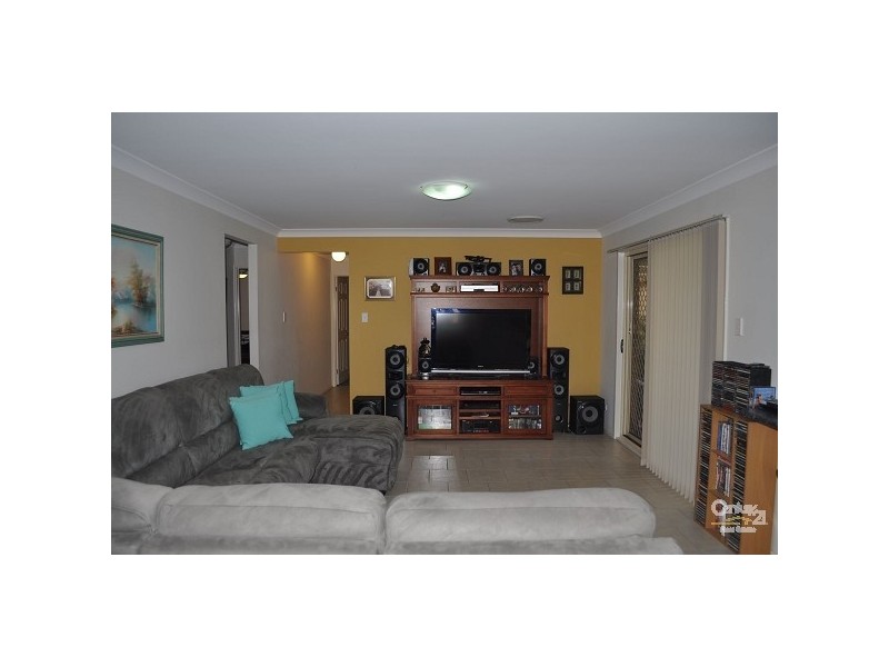 114 Casey Drive, Singleton NSW 2330