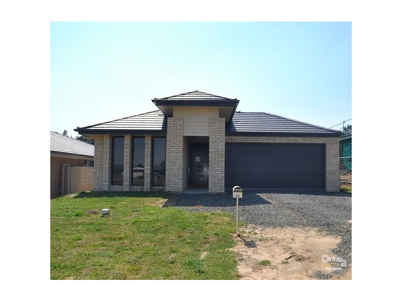 43 York Street, Greta NSW 2334