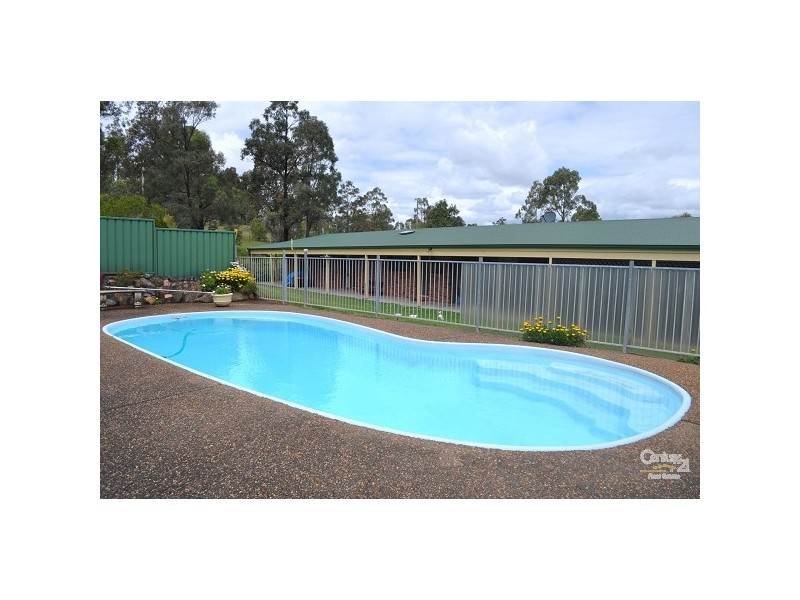 2 Lester Close, Singleton NSW 2330
