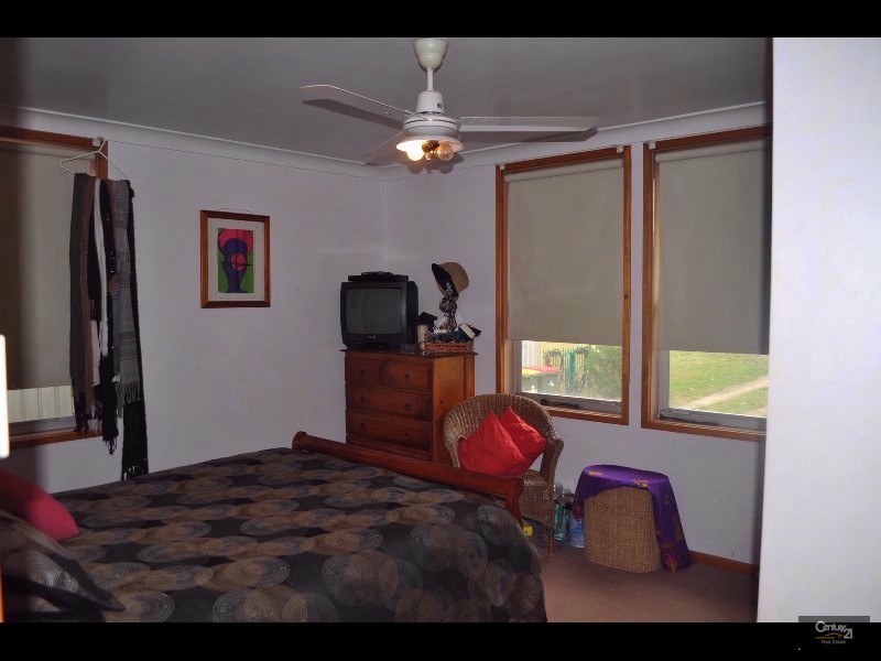 15 Howe Street, Broke NSW 2330