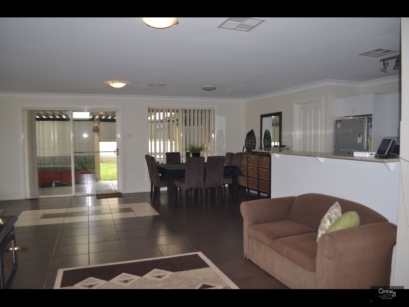 87 Casey Drive, Singleton NSW 2330