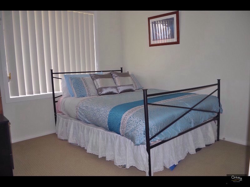 87 Casey Drive, Singleton NSW 2330