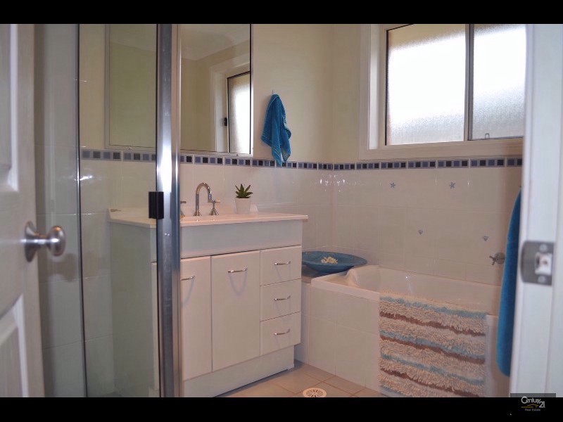 87 Casey Drive, Singleton NSW 2330