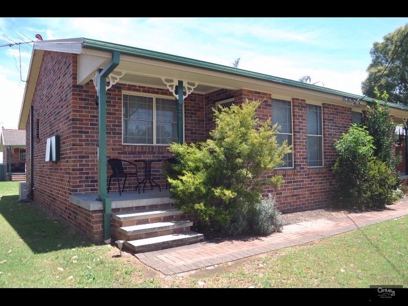 1/83 Kelso Street, Singleton NSW 2330