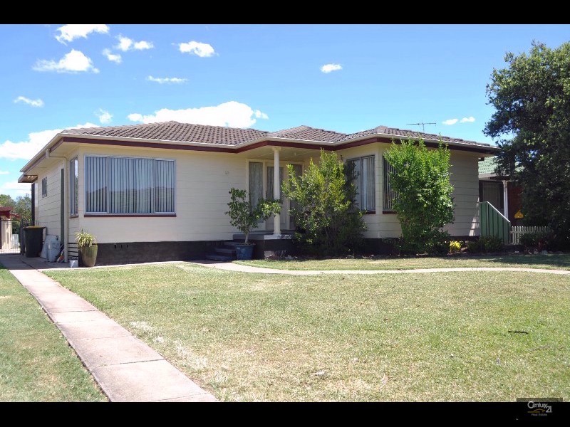 23 Lawson Avenue, Singleton NSW 2330