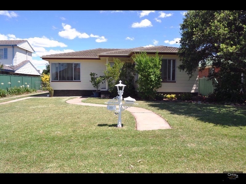 23 Lawson Avenue, Singleton NSW 2330