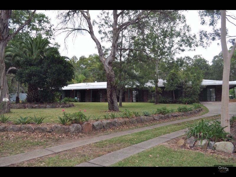 15 The Glade, Singleton NSW 2330