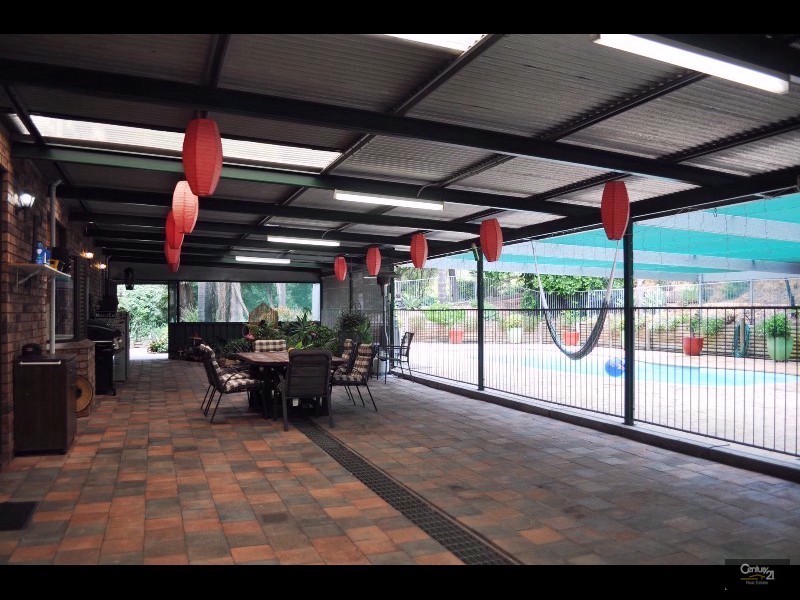 15 The Glade, Singleton NSW 2330