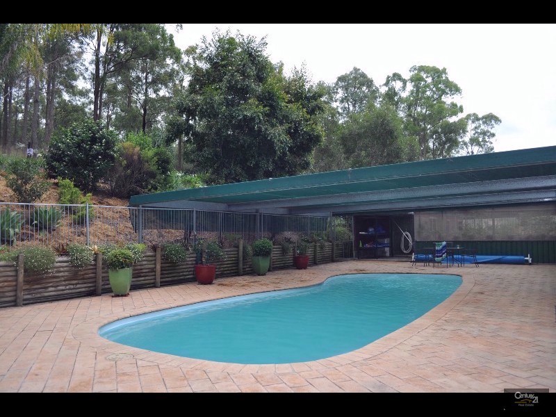15 The Glade, Singleton NSW 2330