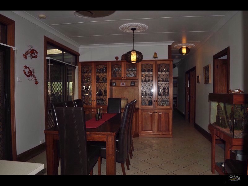 15 The Glade, Singleton NSW 2330