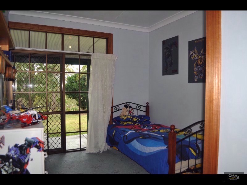 15 The Glade, Singleton NSW 2330