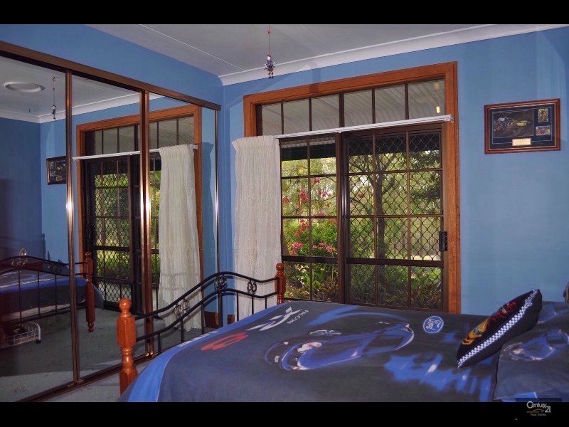 15 The Glade, Singleton NSW 2330