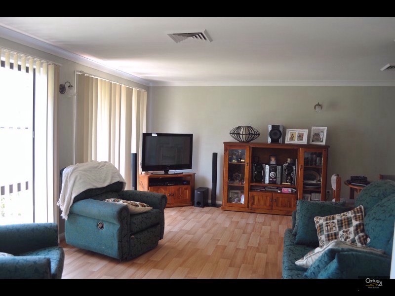 57  Howe Street, Singleton NSW 2330