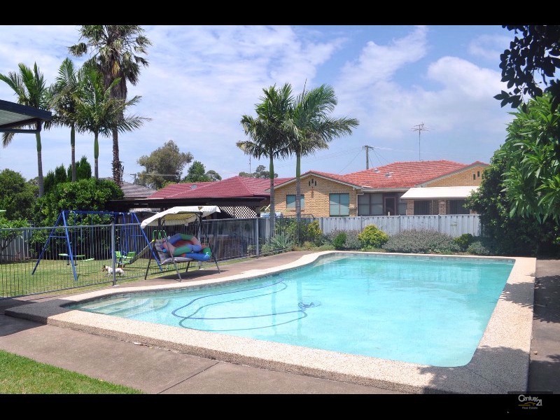 57  Howe Street, Singleton NSW 2330