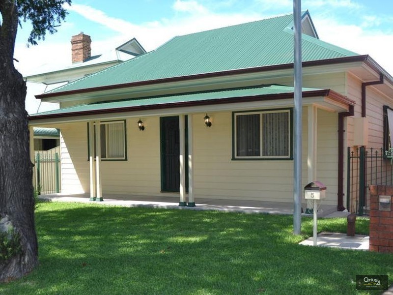 5 Edward Street, Singleton NSW 2330