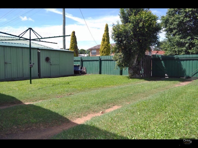 5 Edward Street, Singleton NSW 2330