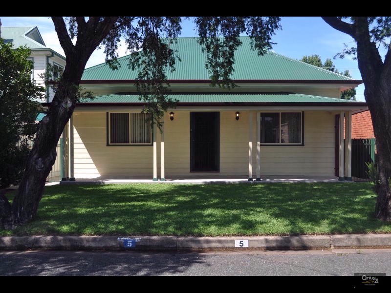 5 Edward Street, Singleton NSW 2330
