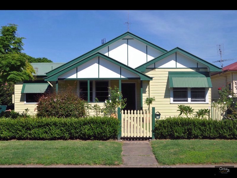 13  Church Street, Singleton NSW 2330