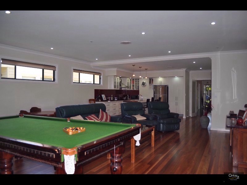 13  Church Street, Singleton NSW 2330