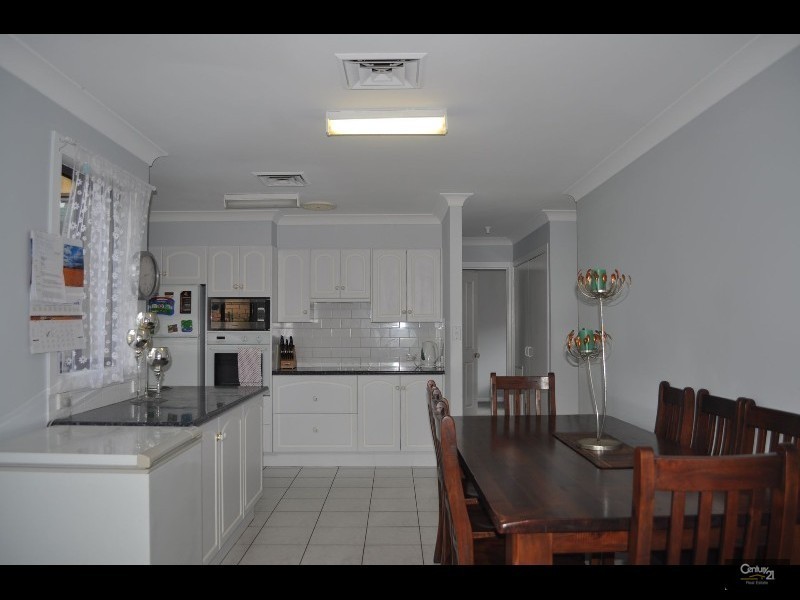 9 Henry Drive, Singleton NSW 2330