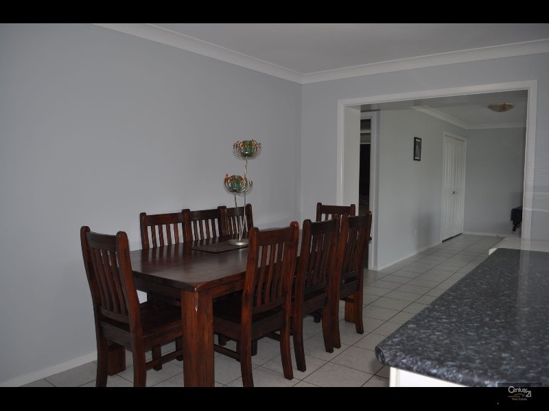 9 Henry Drive, Singleton NSW 2330