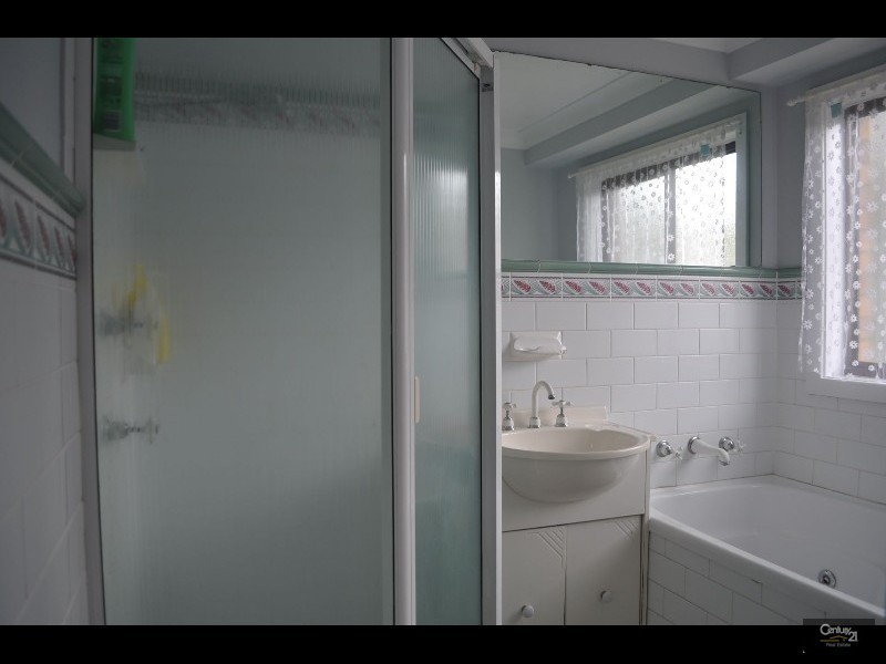 9 Henry Drive, Singleton NSW 2330