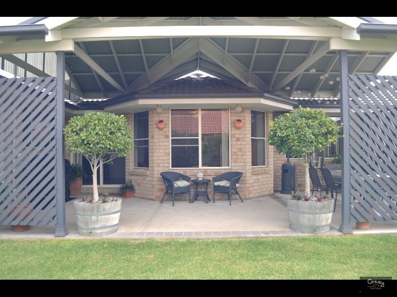 110 Casey Drive, Singleton NSW 2330