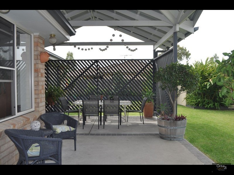 110 Casey Drive, Singleton NSW 2330