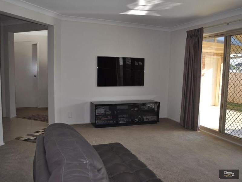 30  Sinclair Avenue, Singleton NSW 2330