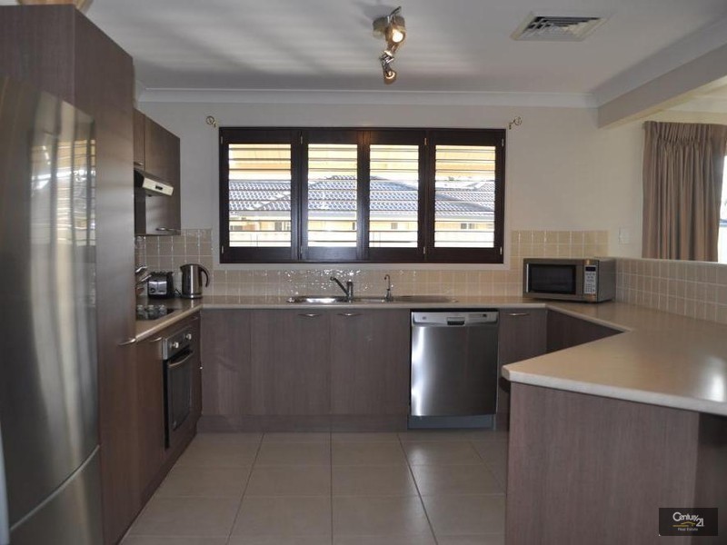 30  Sinclair Avenue, Singleton NSW 2330