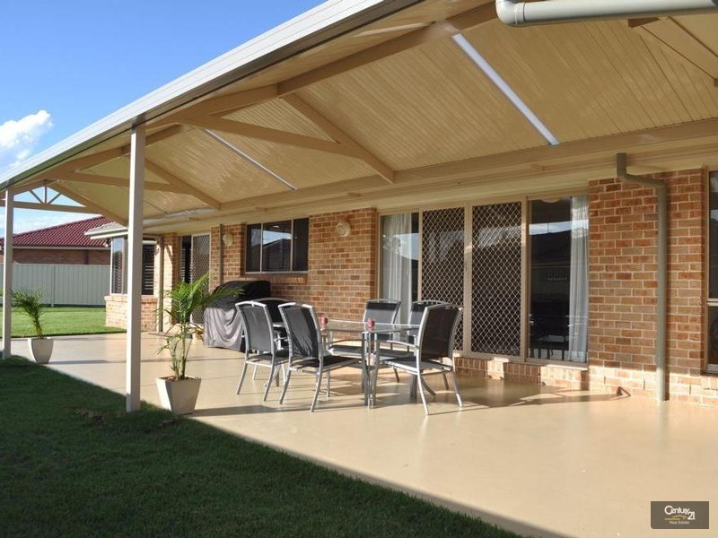 30  Sinclair Avenue, Singleton NSW 2330