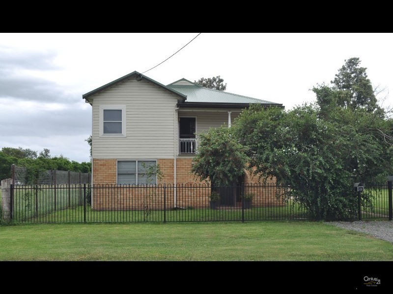 61 Raworth Street, Singleton NSW 2330
