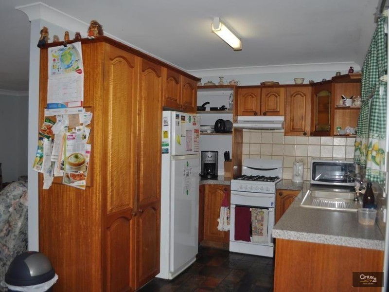 17 Howe Street, Broke NSW 2330