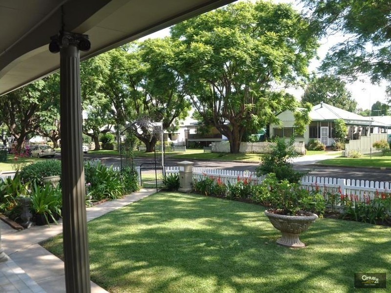 24 Rawcliffe Street, Singleton NSW 2330