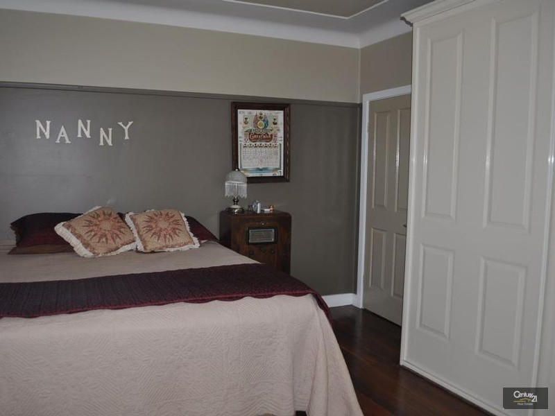 24 Rawcliffe Street, Singleton NSW 2330