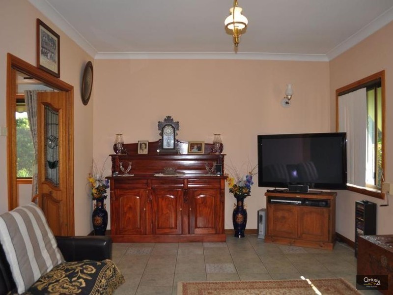 21 Carrington Street, Singleton NSW 2330