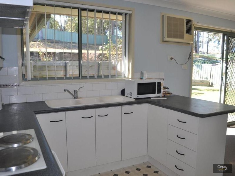 25 Robinson Way, Singleton NSW 2330
