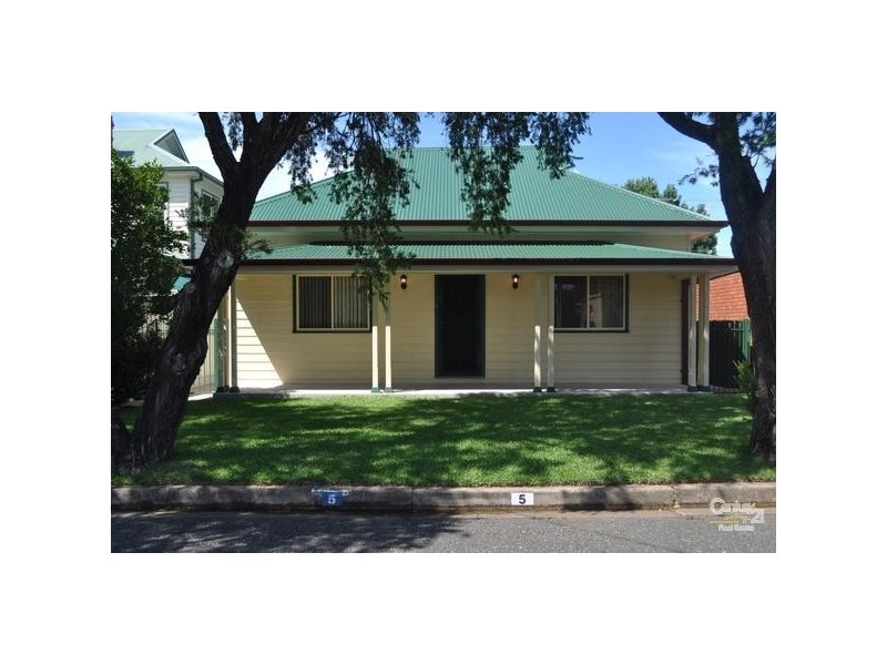 5 Edward Street, Singleton NSW 2330