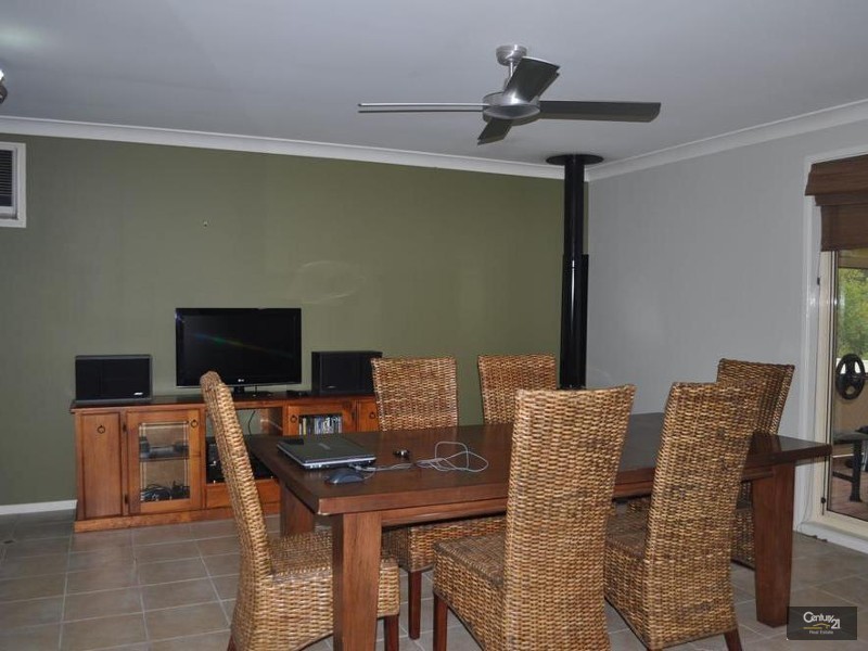 27 Lachlan Avenue, Singleton NSW 2330