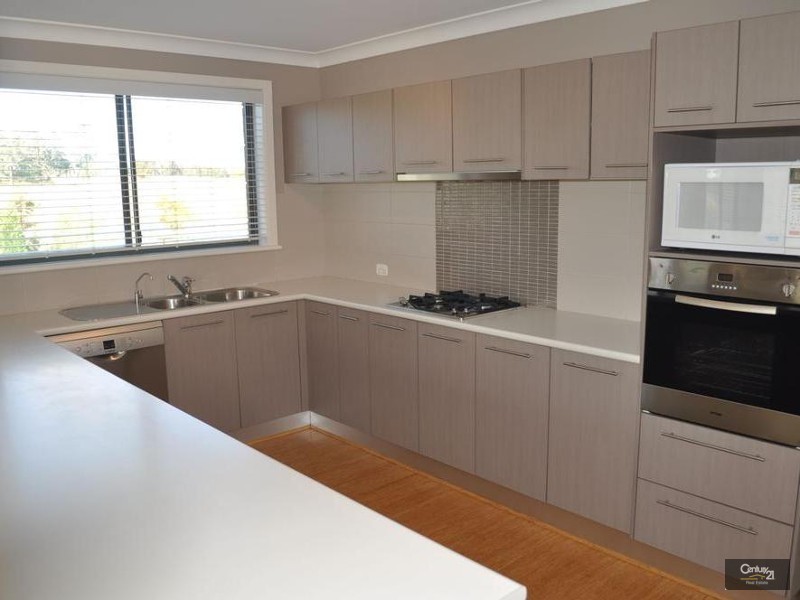 4B Eveleigh Close, Singleton NSW 2330