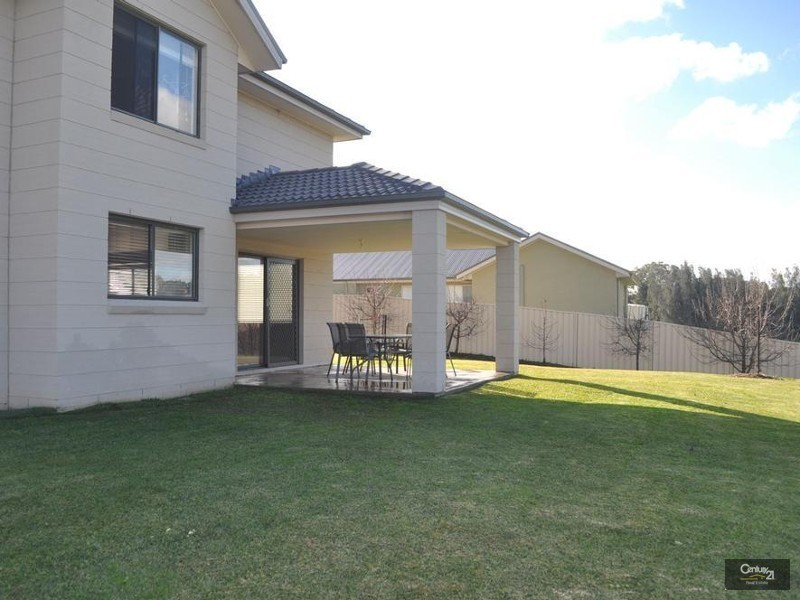 4B Eveleigh Close, Singleton NSW 2330