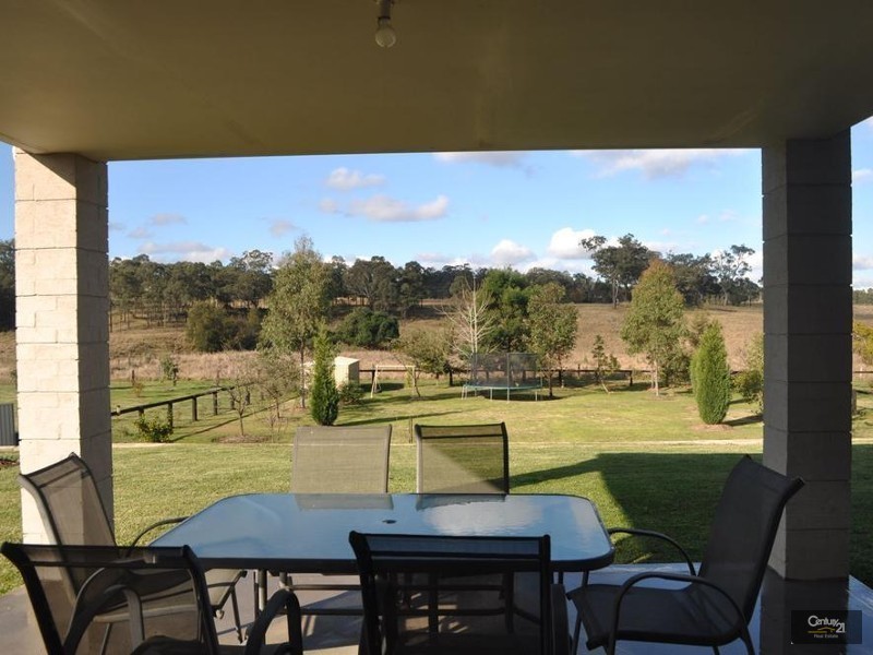 4B Eveleigh Close, Singleton NSW 2330