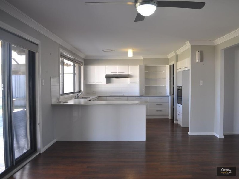 141 Casey Drive, Singleton NSW 2330