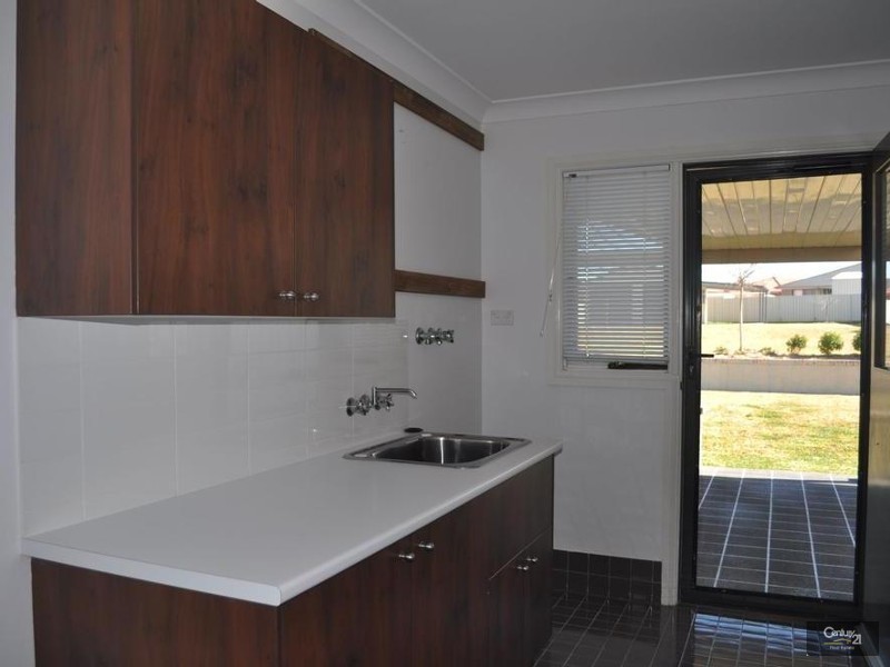141 Casey Drive, Singleton NSW 2330
