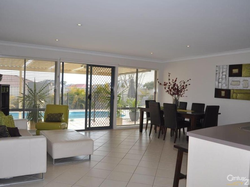 79  Casey Drive, Singleton NSW 2330