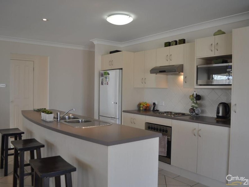 79  Casey Drive, Singleton NSW 2330