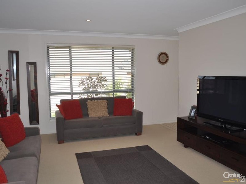 79  Casey Drive, Singleton NSW 2330