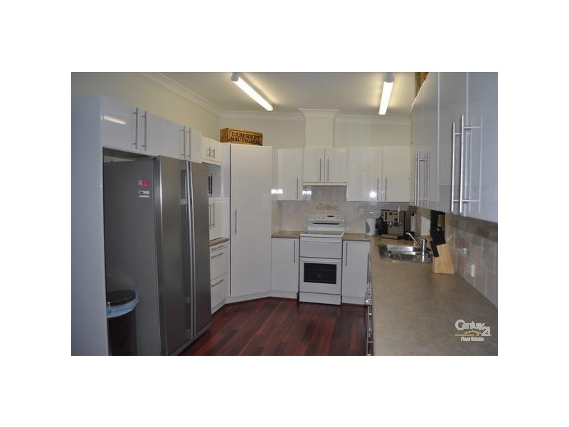 19 Macquarie Street, Singleton NSW 2330