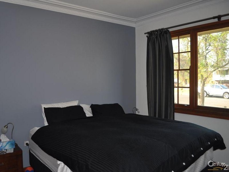 39 Lawson Avenue, Singleton NSW 2330